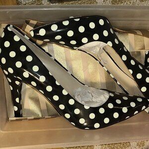 Black & White Polka Dot Patent Leather Pumps — Size 9.5